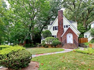 1272 E Laurelton Pkwy, Teaneck, NJ 07666