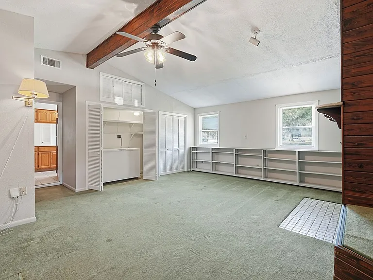 520 Windsor Rd — Photo 12