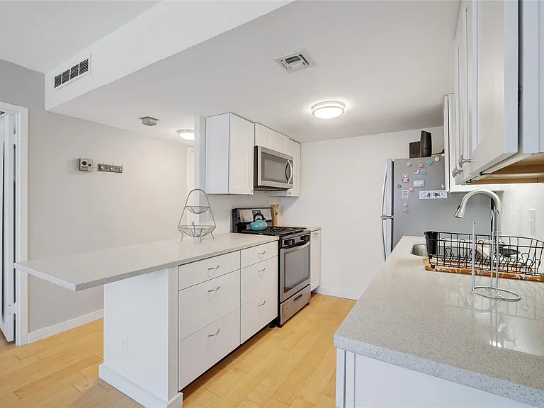 1800 Lavaca St #A-703 — Photo 9