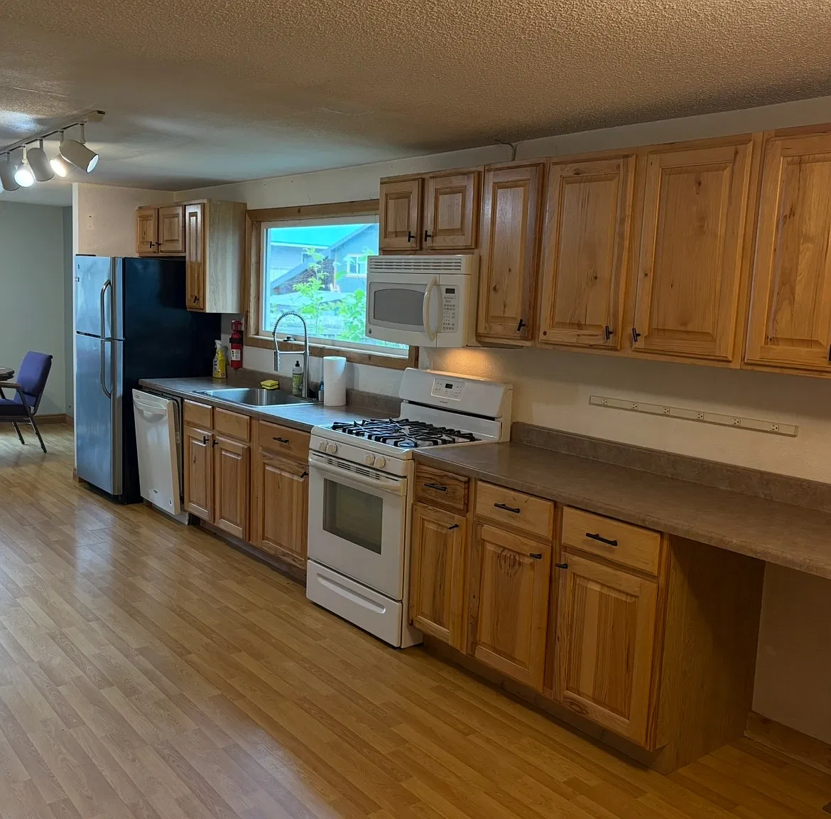 3 bed, 1400 sqft, $2,600 — Photo 1