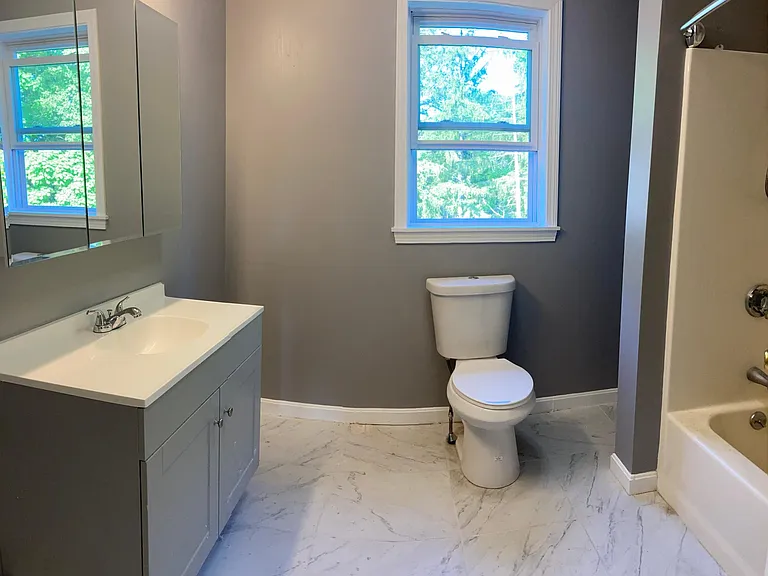 62 Lincoln St — Photo 5