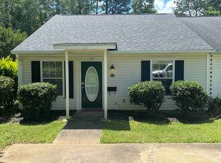 19 Sweetbriar Ln, Spartanburg, SC 29301