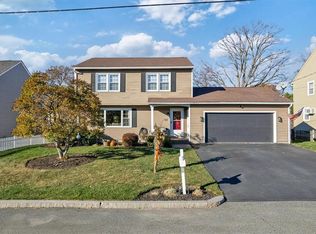 122 Capwell Ave, Woonsocket, RI 02895