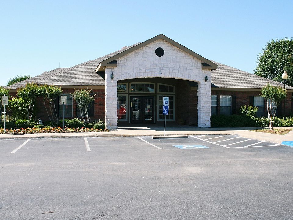 Cobblestone Village 2209 N Main St Cleburne TX Zillow