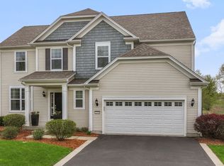 2539 Emerald Ln, Yorkville, IL 60560