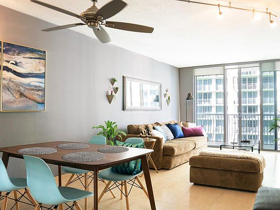 5th image of 1750 N Bayshore Dr APT 1905