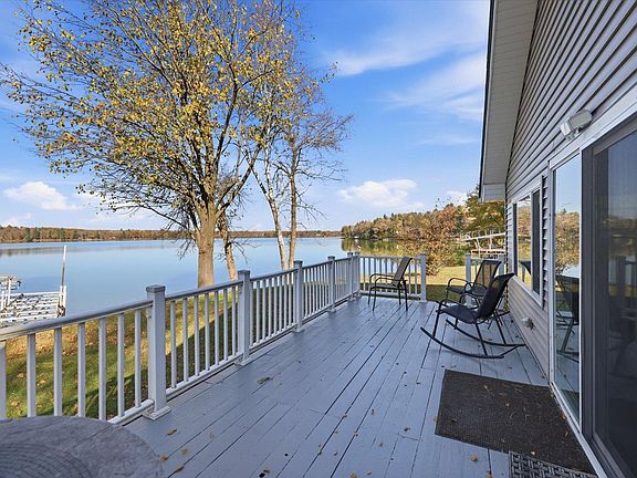 2nd image of 2043 Pine Knoll Rd