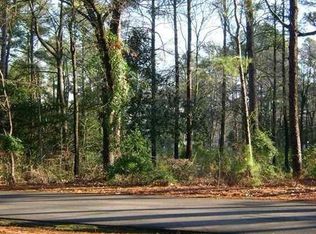 545 S Bennett St, Southern Pines, NC 28387