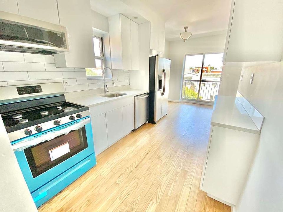 1st image of 32-26 42nd St #3F