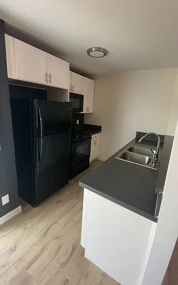 14153 Victory Blvd. — Photo 8