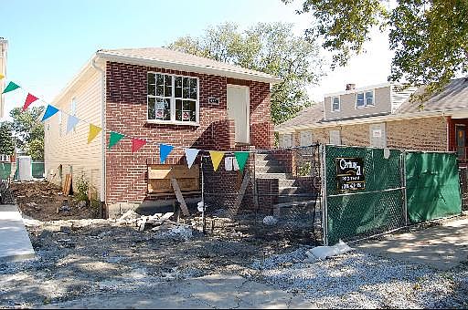 1st image of 9333 S La Salle St