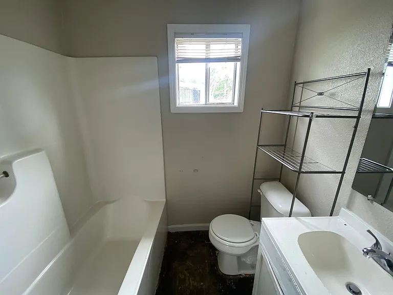621 Krewson — Photo 4