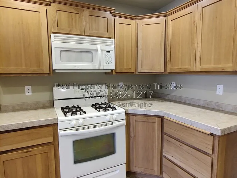 2667 Torrey Pines Way — Photo 9