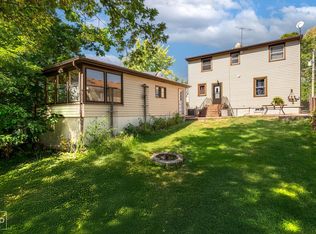 4 Ridge Rd, Lemont, IL 60439