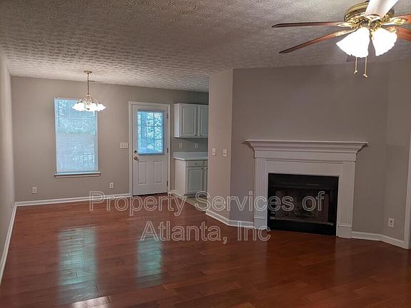 3rd image of 153 Oakland Blvd