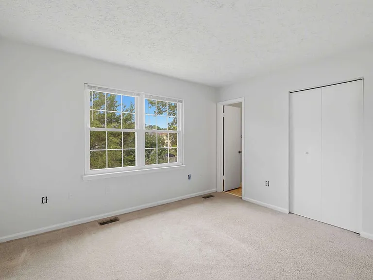 8635 Reinecke Ct — Photo 23