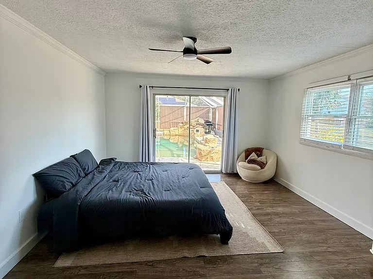 1276 Dorchester St — Photo 30