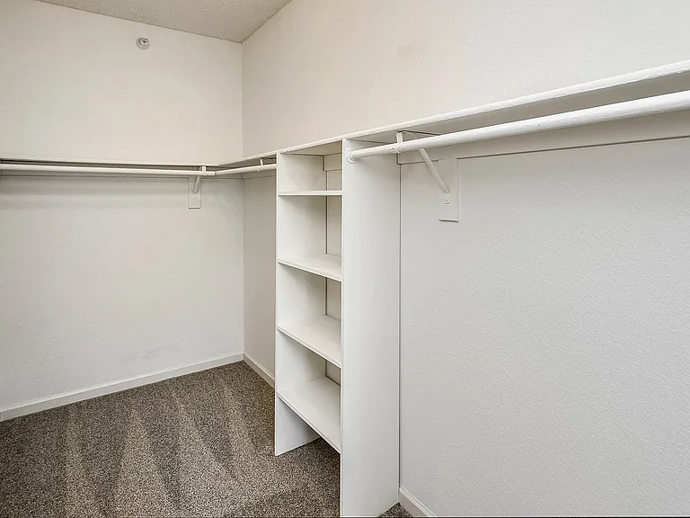 Autumn Grove Apartments — Photo 38