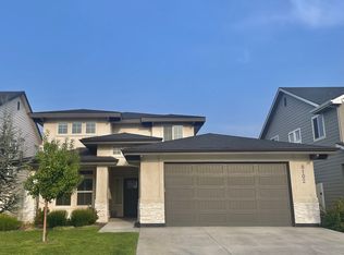 8102 S Gold Bluff Ave, Boise, ID 83716