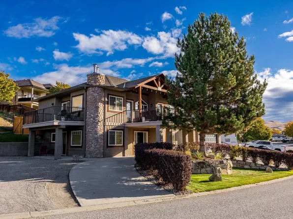 1536 Wilmot Ave, Kelowna, BC V1P 1N3