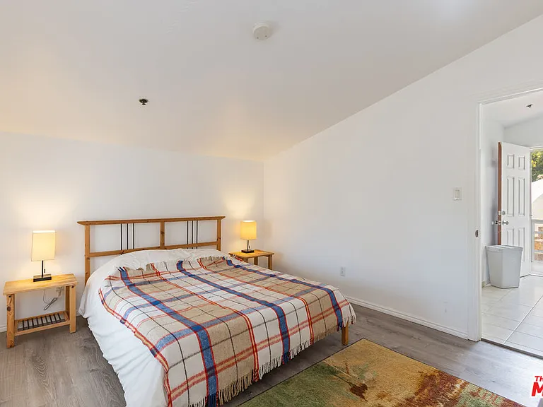 5828 Foxview Dr #2 — Photo 6