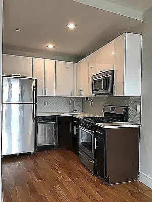 2nd image of 431 Grand St #4E