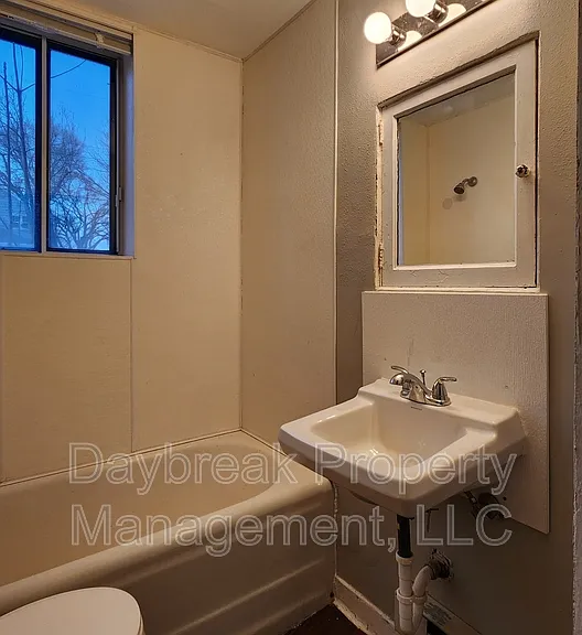 1258 10th St N #2 — Photo 9