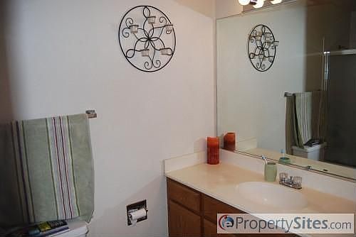 5th image of 5015 Canyon Run Dr