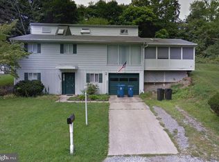 5264 Terrace Rd, Mechanicsburg, PA 17050