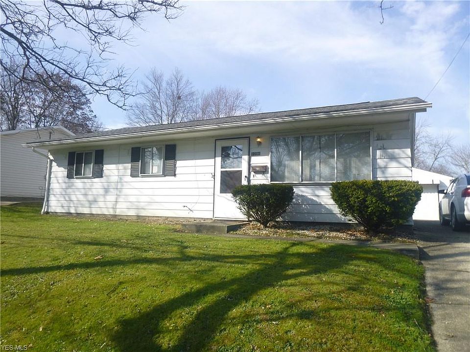 1st image of 1096 Endicott Dr