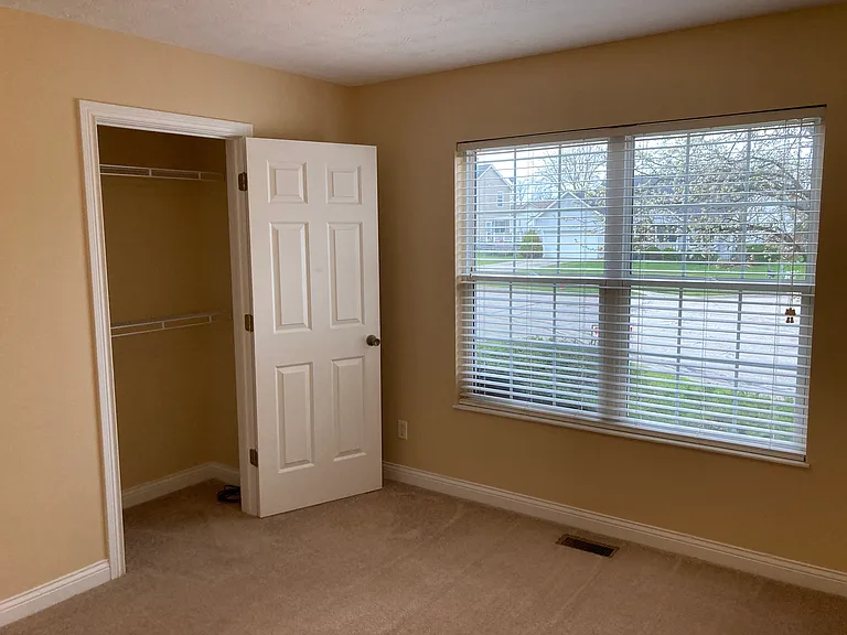 Bedroom 2 picture 2