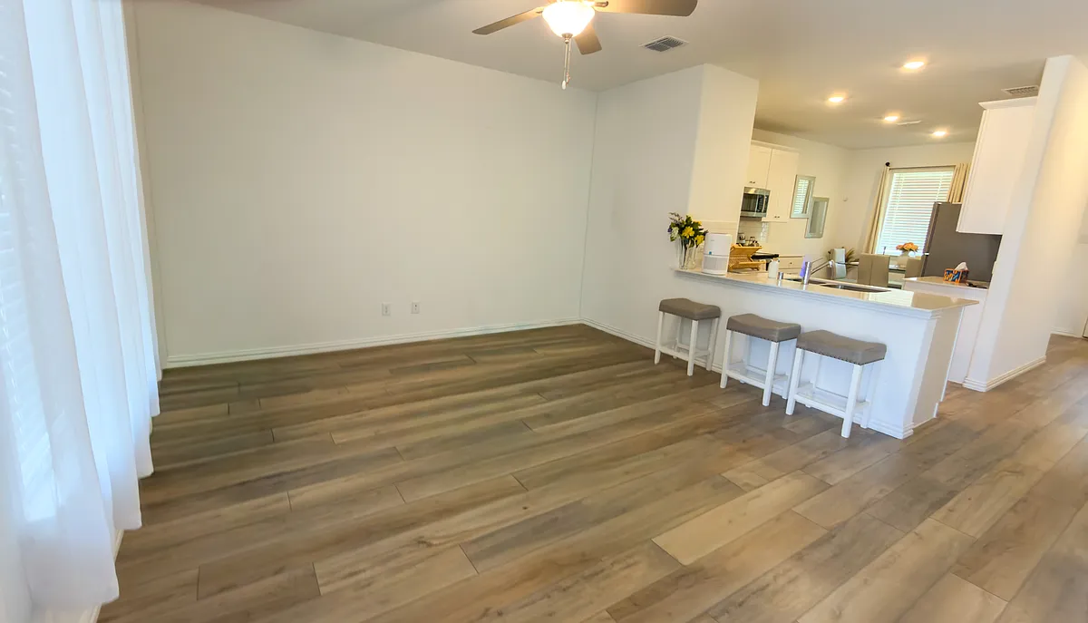 Building Photo - 5105 Greywing Dr