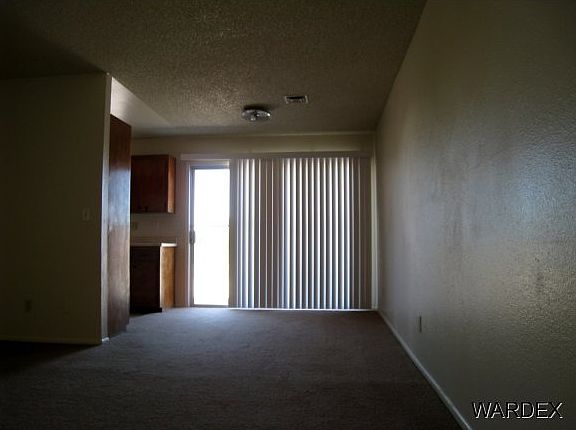 5th image of 2391 Palisades Dr
