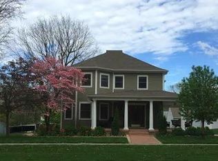 1111 Main St, Higginsville, MO 64037