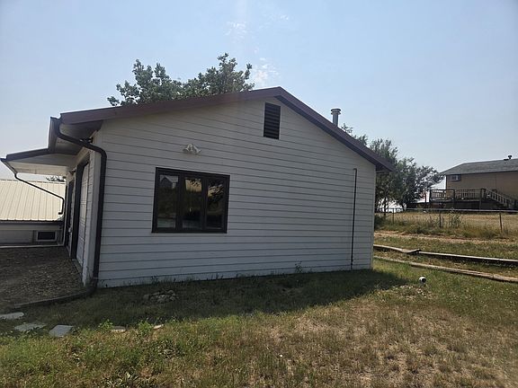 2nd image of 603 6th Ave N