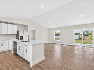 1124 NW 19th Ave, Cape Coral, FL 33993
