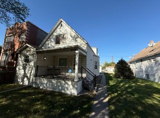 4844 W Montrose Ave, Chicago, IL 60641