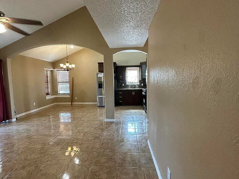8482 Paddlefoot Ln — Photo 15