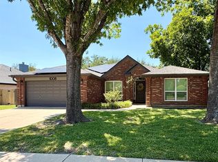 1008 Maplewood Dr, Pflugerville, TX 78660