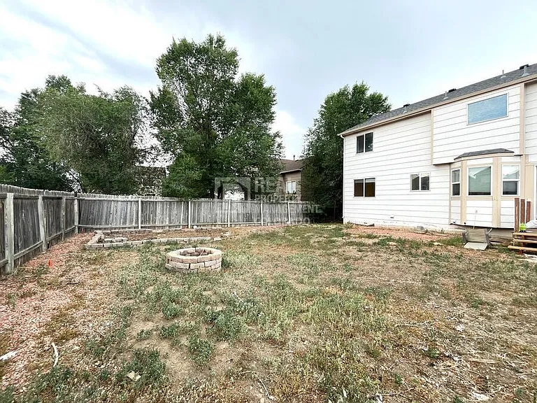 1067 Clogger Ln — Photo 27