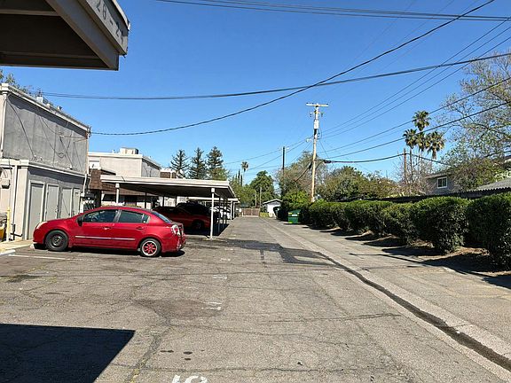 5th image of 5718 Hillsdale Blvd