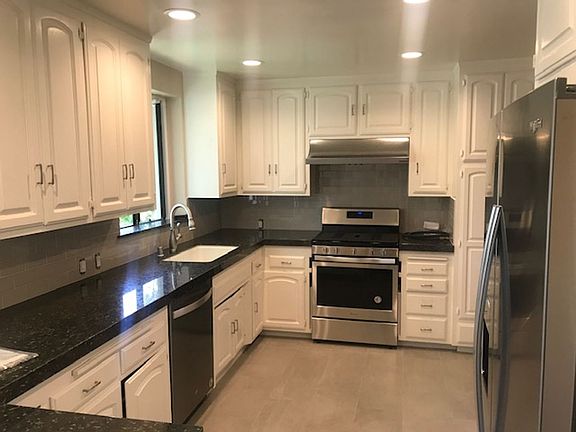 2nd image of 4854 Biloxi Ave #4854