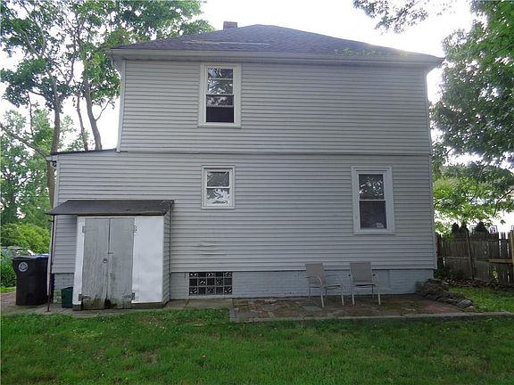 3rd image of 133 Wollaston St