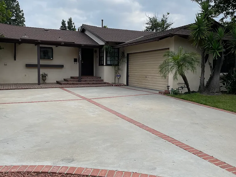 16334 Chatsworth St — Photo 1