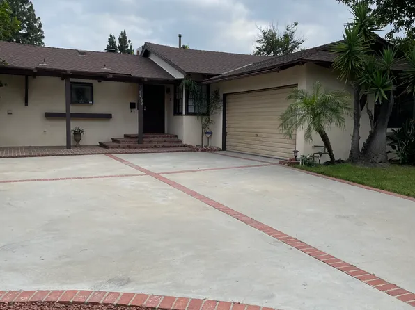16334 Chatsworth St, Granada Hills, CA 91344