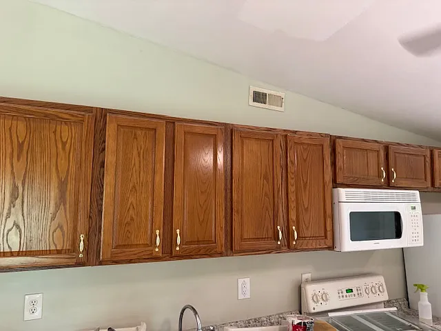 3 bed, 1100 sqft, $1,750 — Photo 3