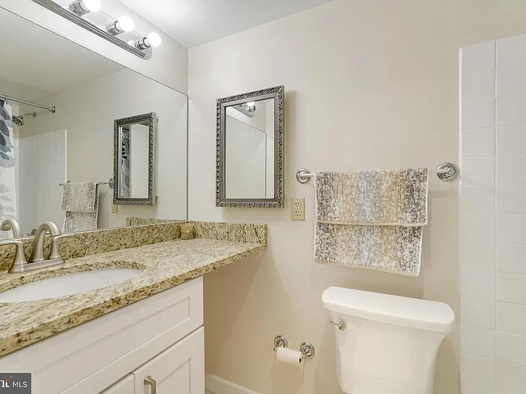 2300 Pimmit Dr #308W — Photo 31