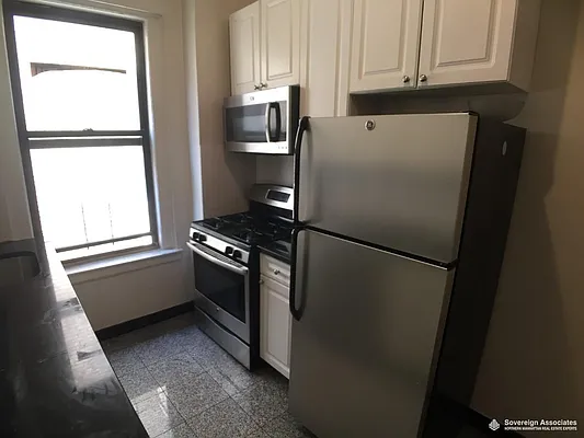 Rented by Sovereign Associates | media 6