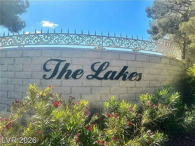 2829 Autumn Haze Ln — Photo 32