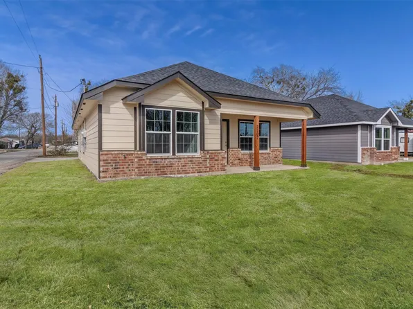 2107 Chisom St, Caddo Mills, TX 75135